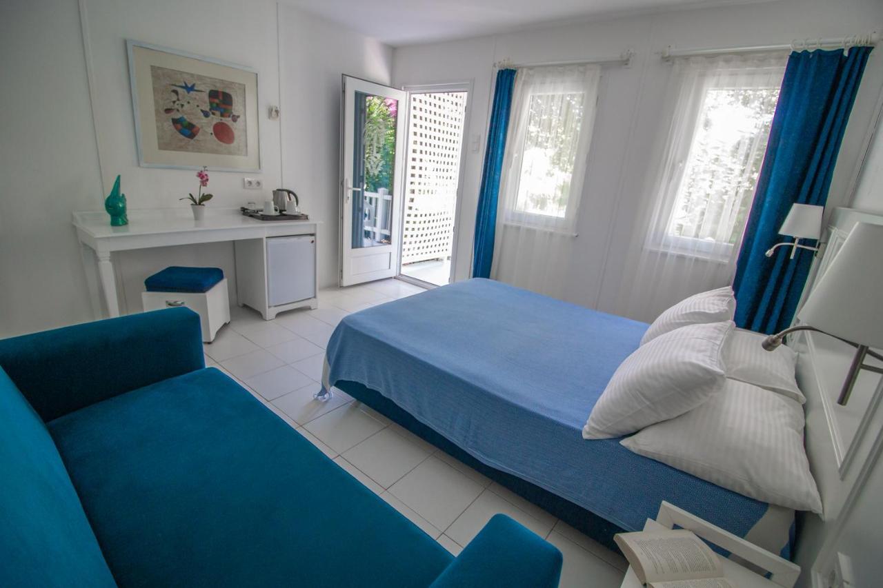 Blue & White Hotel Çıralı Eksteriør billede
