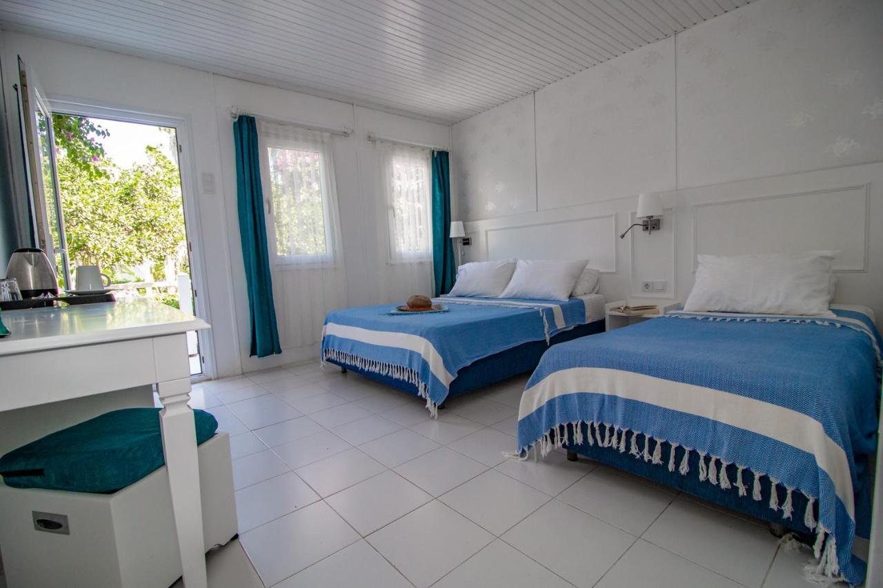 Blue & White Hotel Çıralı Eksteriør billede