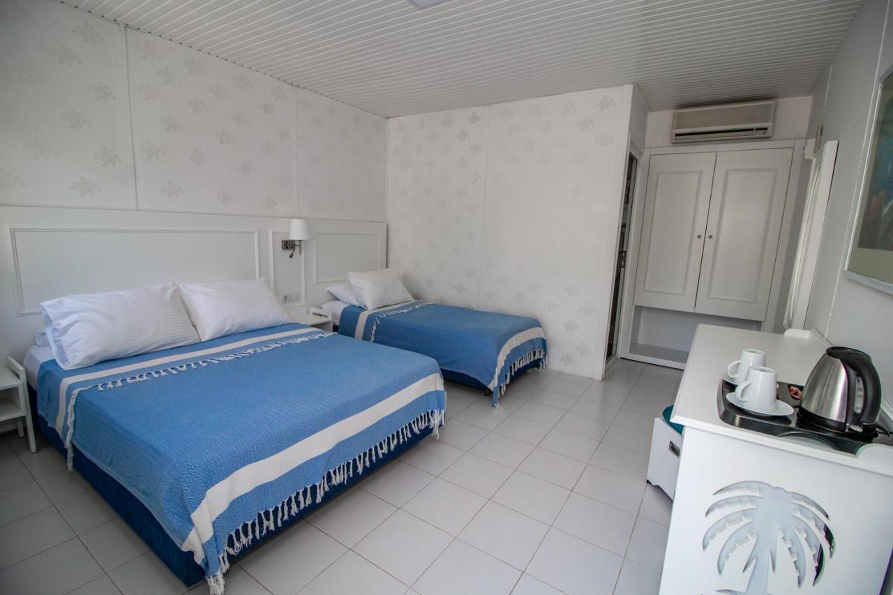 Blue & White Hotel Çıralı Eksteriør billede